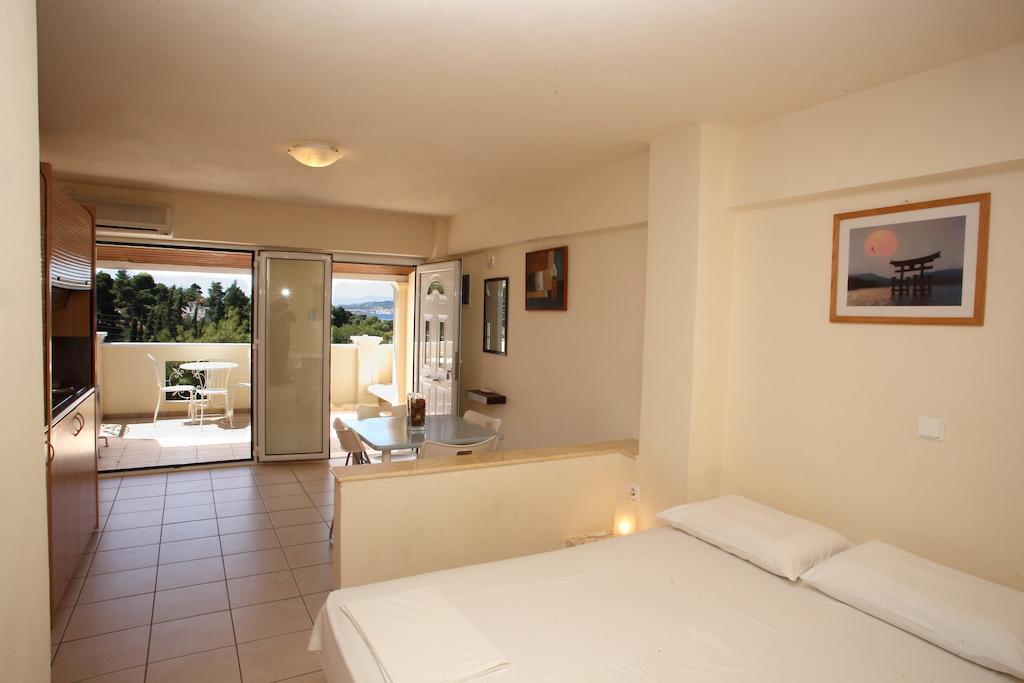 Casa Cicale Apartment Порто Хели Стая снимка